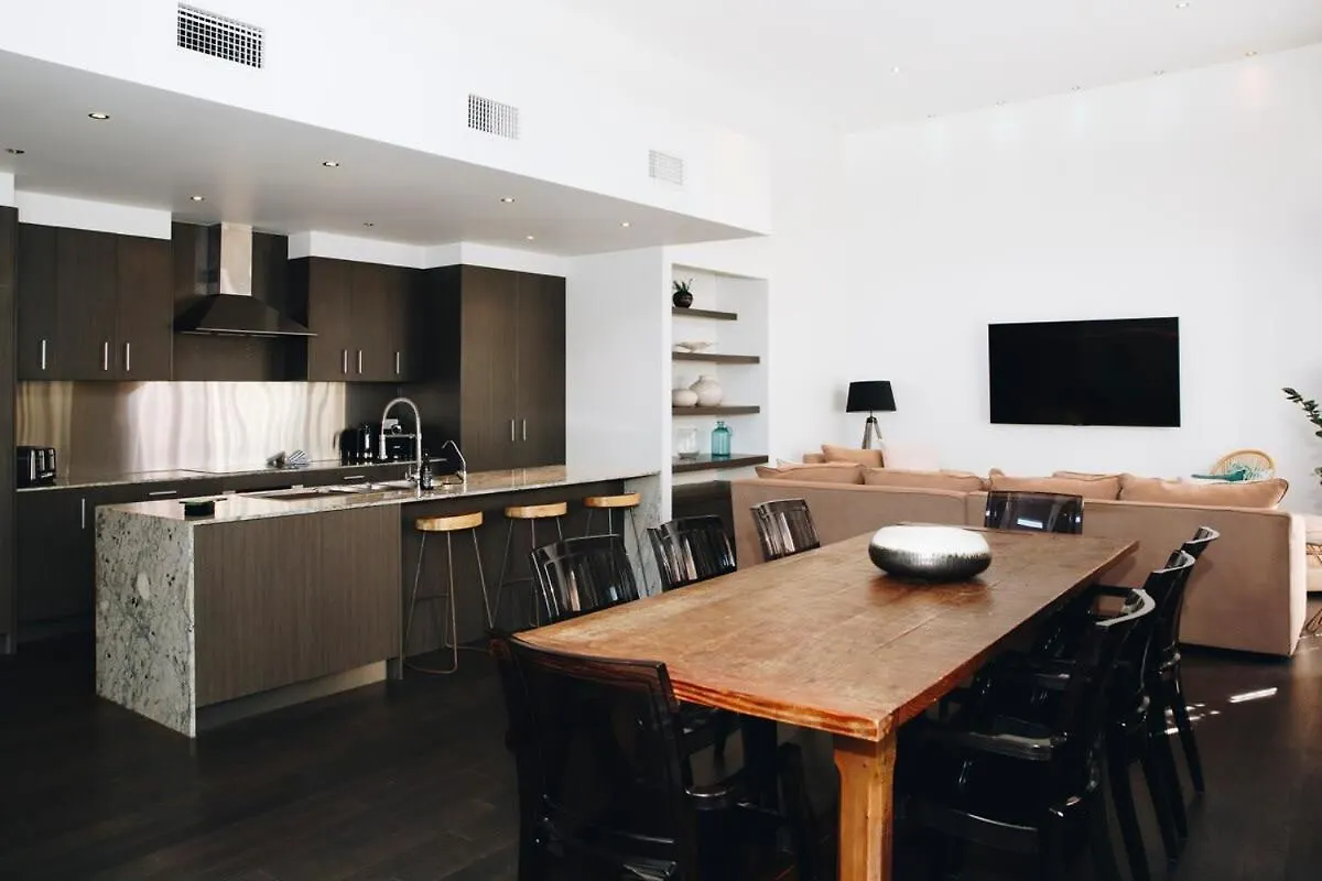 Villa Lifestyle And Location On 'The Island' At Kawana Parrearra Сasa de vacaciones