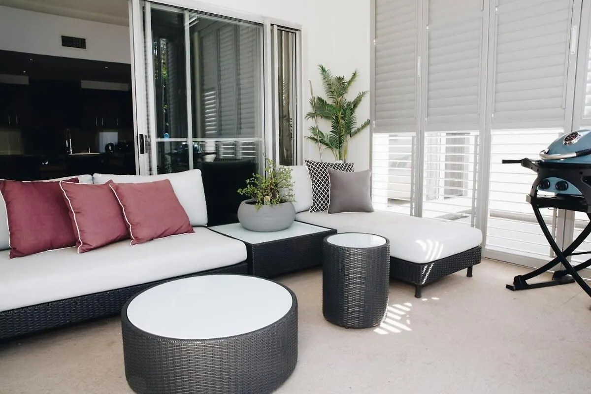 Сasa de vacaciones Villa Lifestyle And Location On 'The Island' At Kawana Parrearra Australia